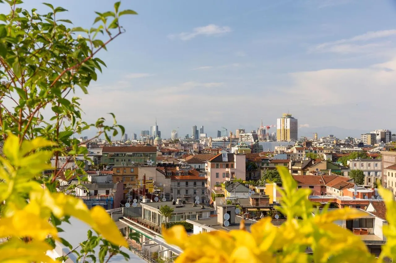 Aparto Milan Giovenale Italy